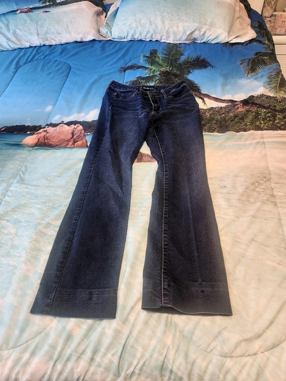 No Boundaries Women’s Juniors Blue Denim Flared Jeans Size 7, Cotton Blend Solid